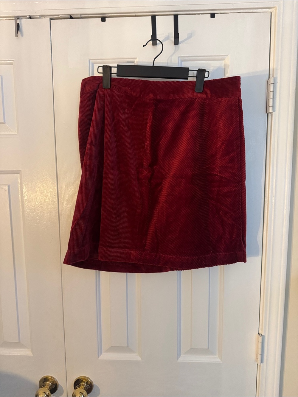 LOFT Corduroy Mini Skirt in Wine- size 14